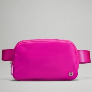 Lululemon Athletic Everywhere Belt Bag 1L Sonic Pink